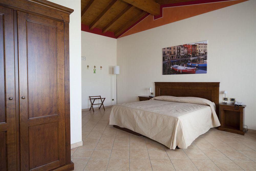 Relais Corte Pontigliardo Cola  Exterior photo