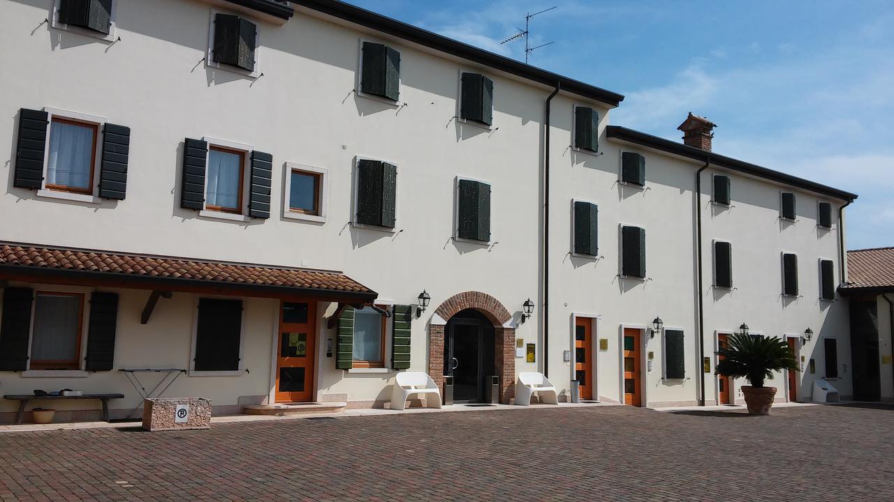 Relais Corte Pontigliardo Cola  Exterior photo